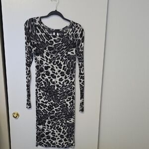 BCBGMaxAzria Black and White Patterned Long Sleeve Dress